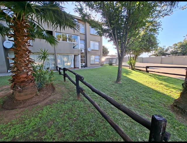 2 BEDROOM APARTMENT FOR SALE IN PEACEHAVEN